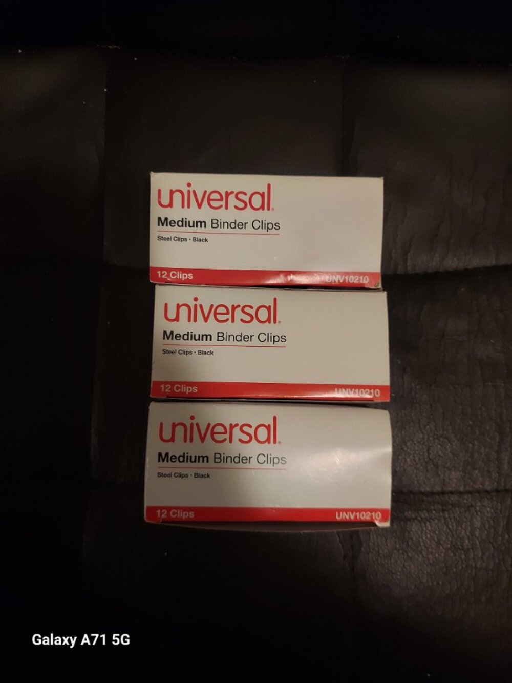 Universal 3 Boxes of Medium Binder Clips